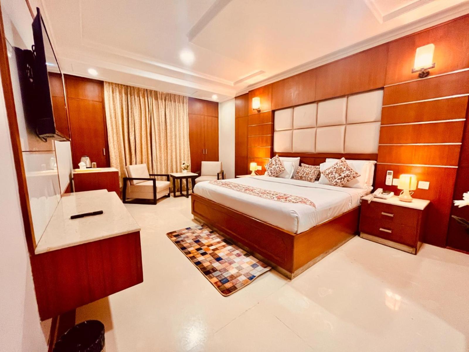 Hotel Bhoomivilas Agra  Exterior photo
